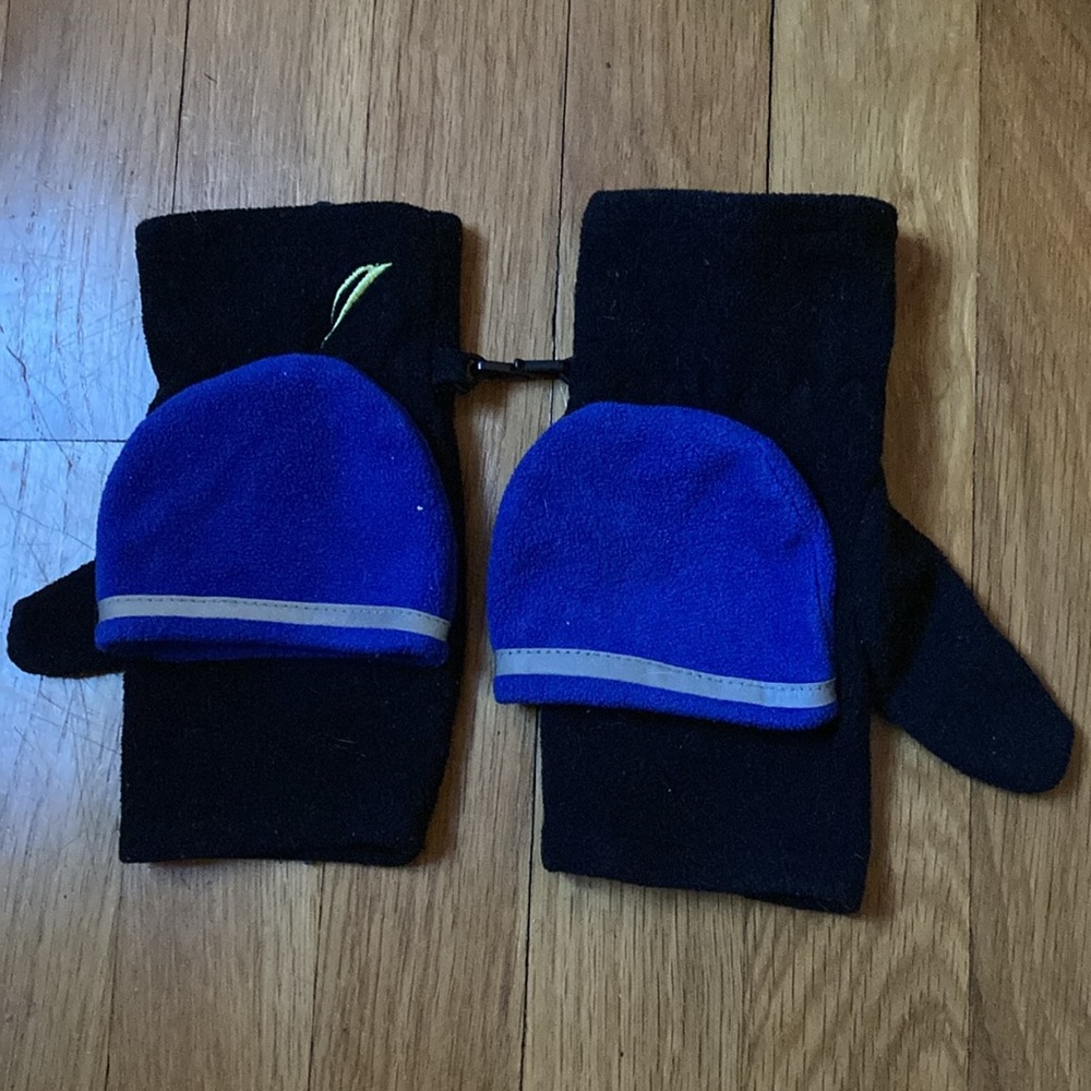 Nautica kids black & blue gloves/mittons